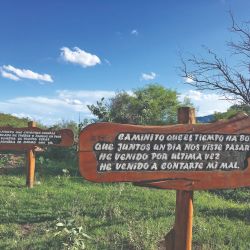 Entre Olta, Tama y Chamical, la Quebrada de los Cóndores propone paisajes fértiles, historia, cabalgatas y el encuentro con las grandes aves.