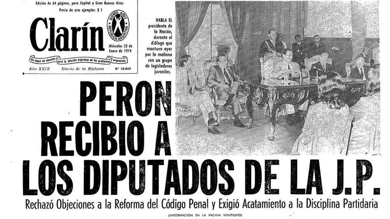 Una tapa de Clarín dando cuenta de la reunión de Perón con la JP, pidiendo que bajen las armas.