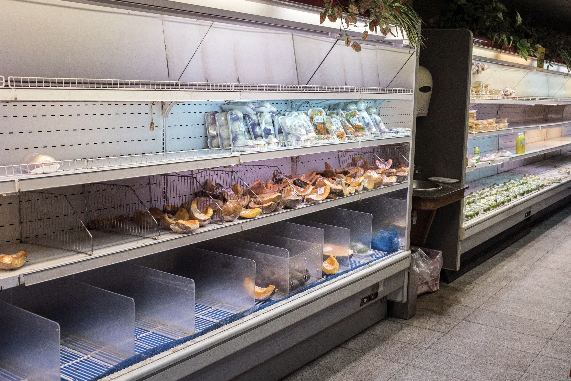 Empty Grocery Shelves As Stores Ordered To Cut Prices 