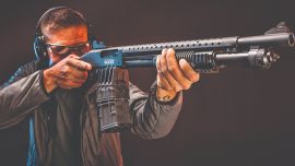 Mossberg 590 M, con capacidad extra large