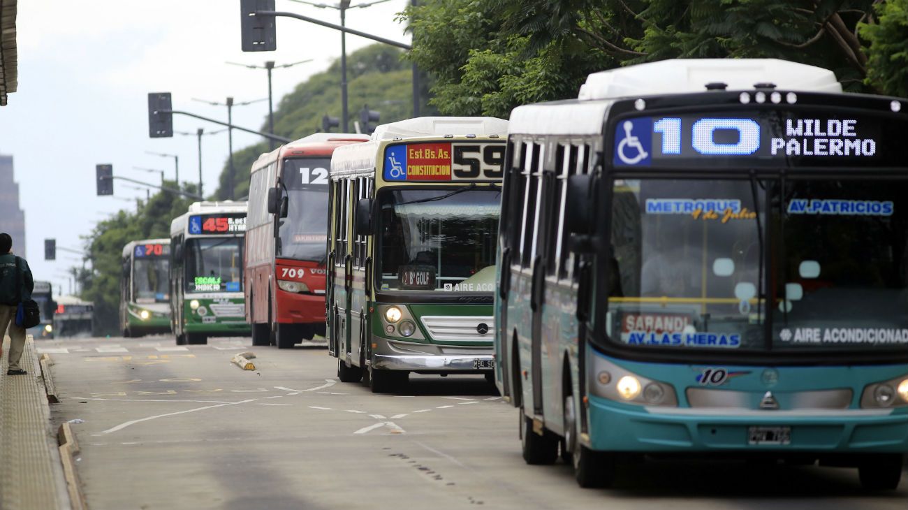 ¿Funcionarán los colectivos con el paro de mañana?