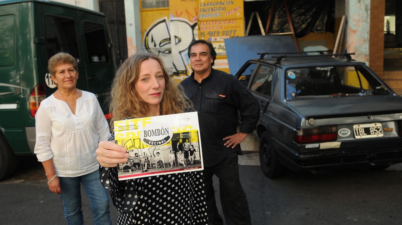 Vecinos participan del FIBA