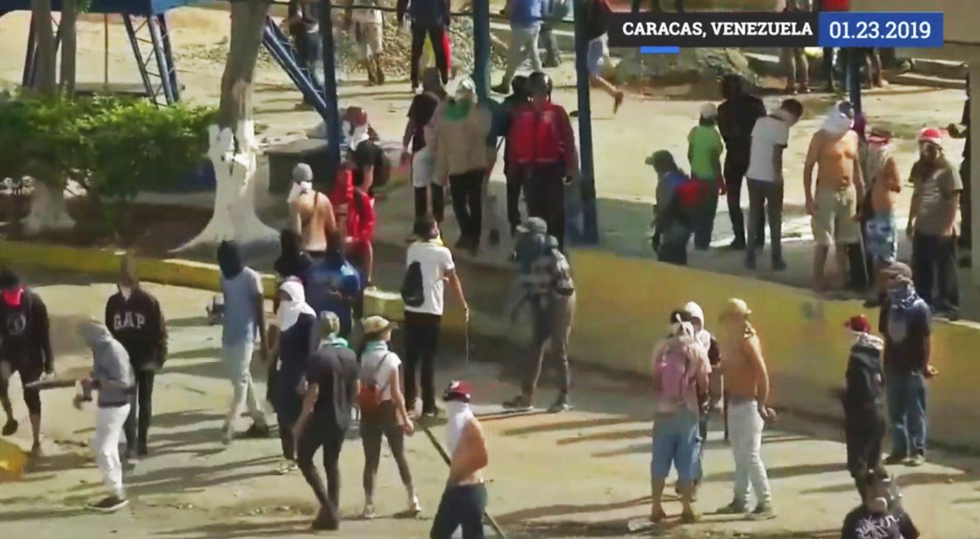 Venezuela: Juan Guaidó se autoproclama presidente interino y Trump lo reconoce, incidentes en las calles.