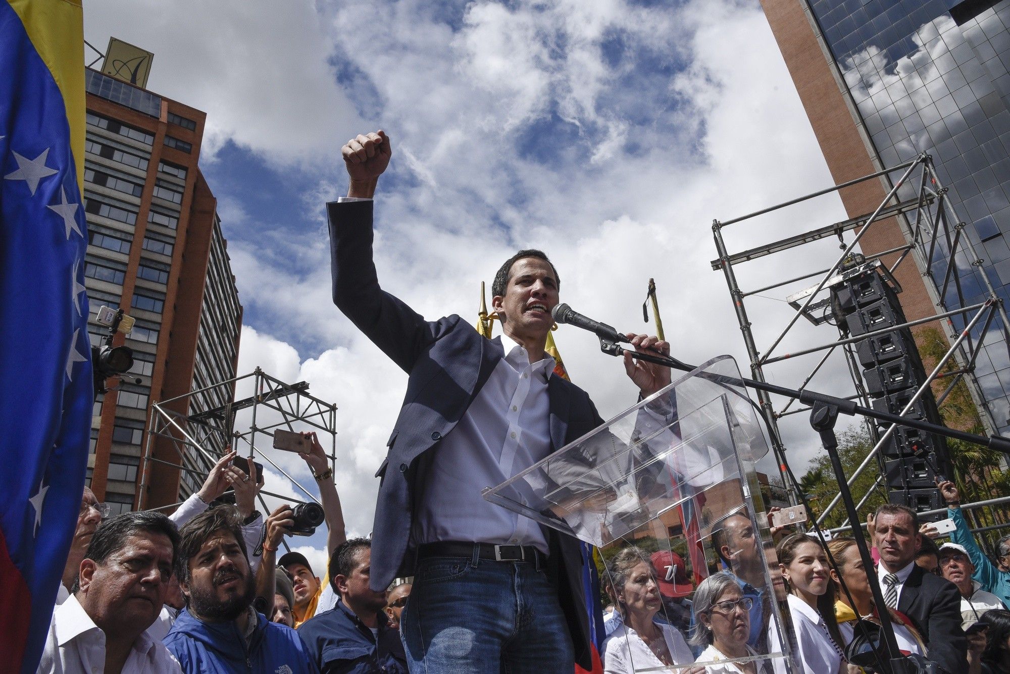 Dueling Marches Of Pro-Government And Pro-Opposition Parties As President Trump Recognizes New Leader