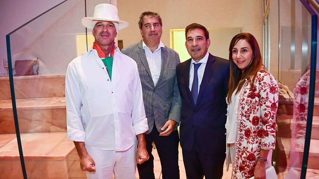 Alan Faena, el titular del Incaa Ralph Haiek, y el cónsul argentino de Miami, Leandro Fernández-Suárez, en el lanzamiento de CINE.AR en el Forum Faena.
