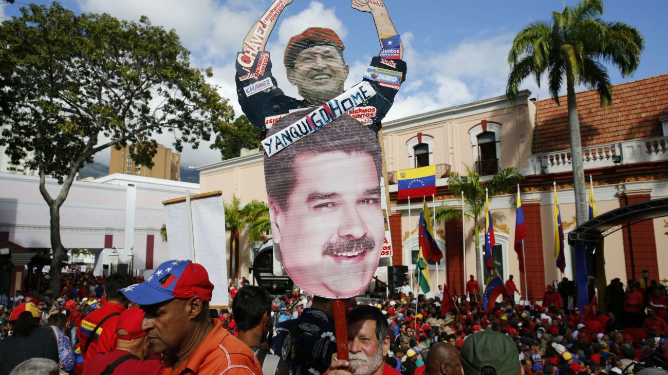 El apoyo a Nicolás Maduro como presidente de Venezuela.