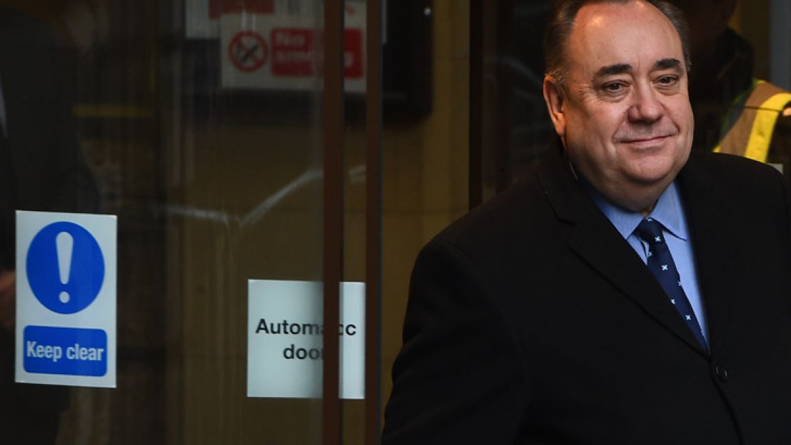 Former Scottish first minister Alex Salmond comes out to address the media outside court in Edinburgh on January 24, 2019, after being charged in a probe over allegations of sexual harassment and attempted rape.
