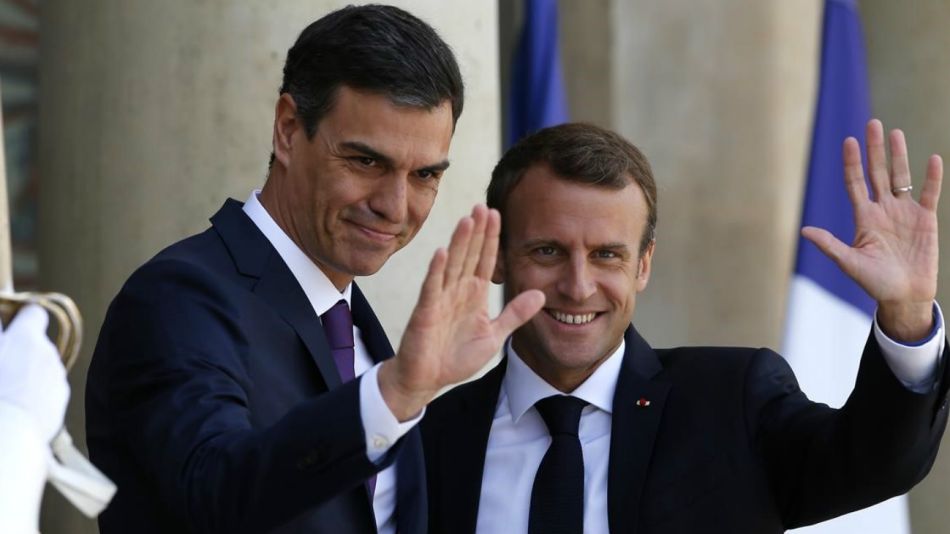 Sánchez y Macron aprietan el cerco europeo al chavismo.