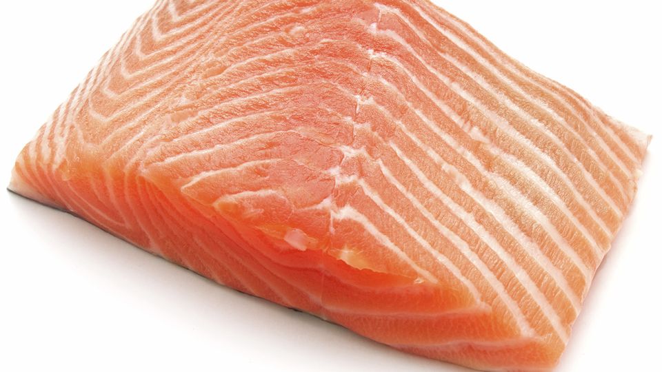 Narda Lepes, Mauro Colagreco y Pedro Barguero contra la produccion intensiva del salmon