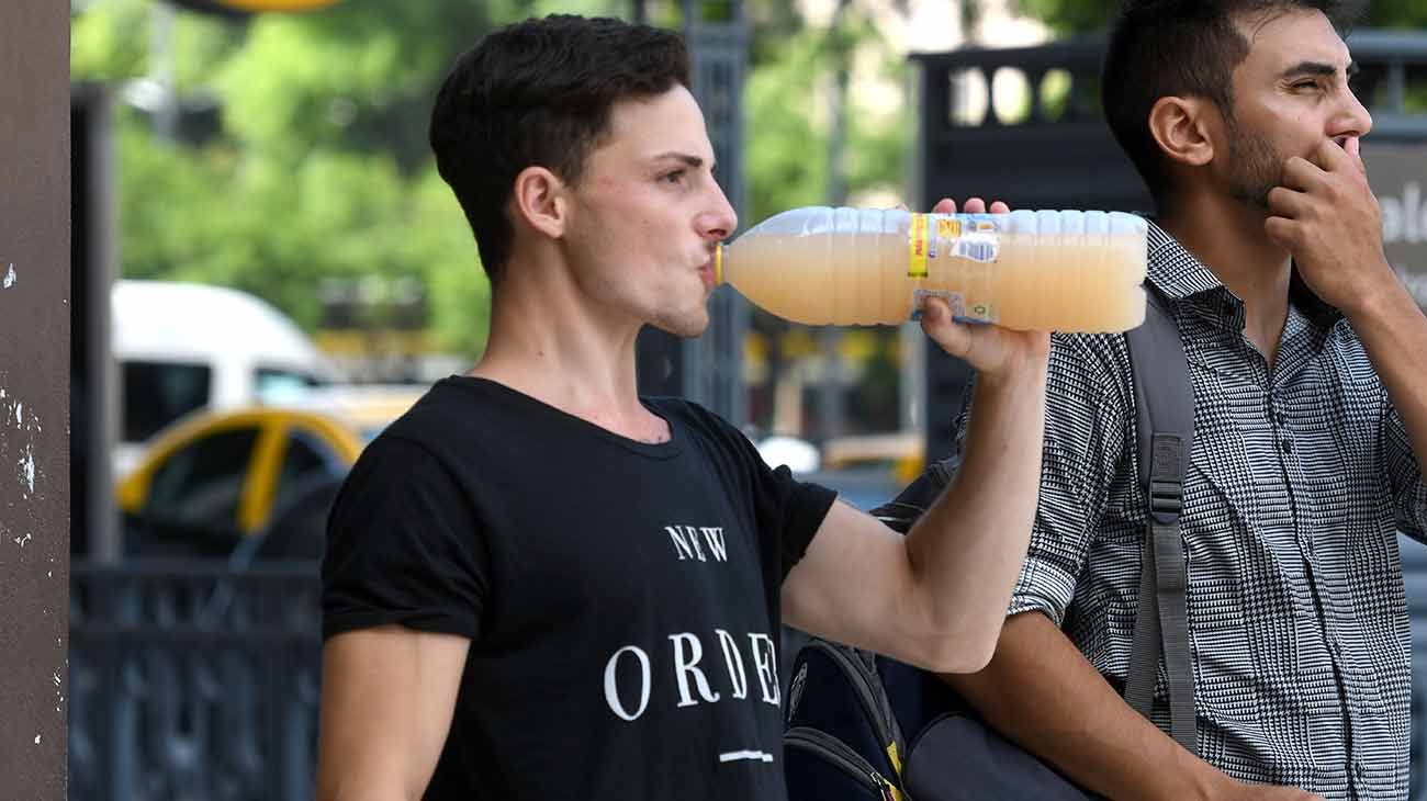El Servicio Meteorológico Nacional (SMN) emitió una “alerta naranja” para la ciudad de Buenos Aires y alrededores.