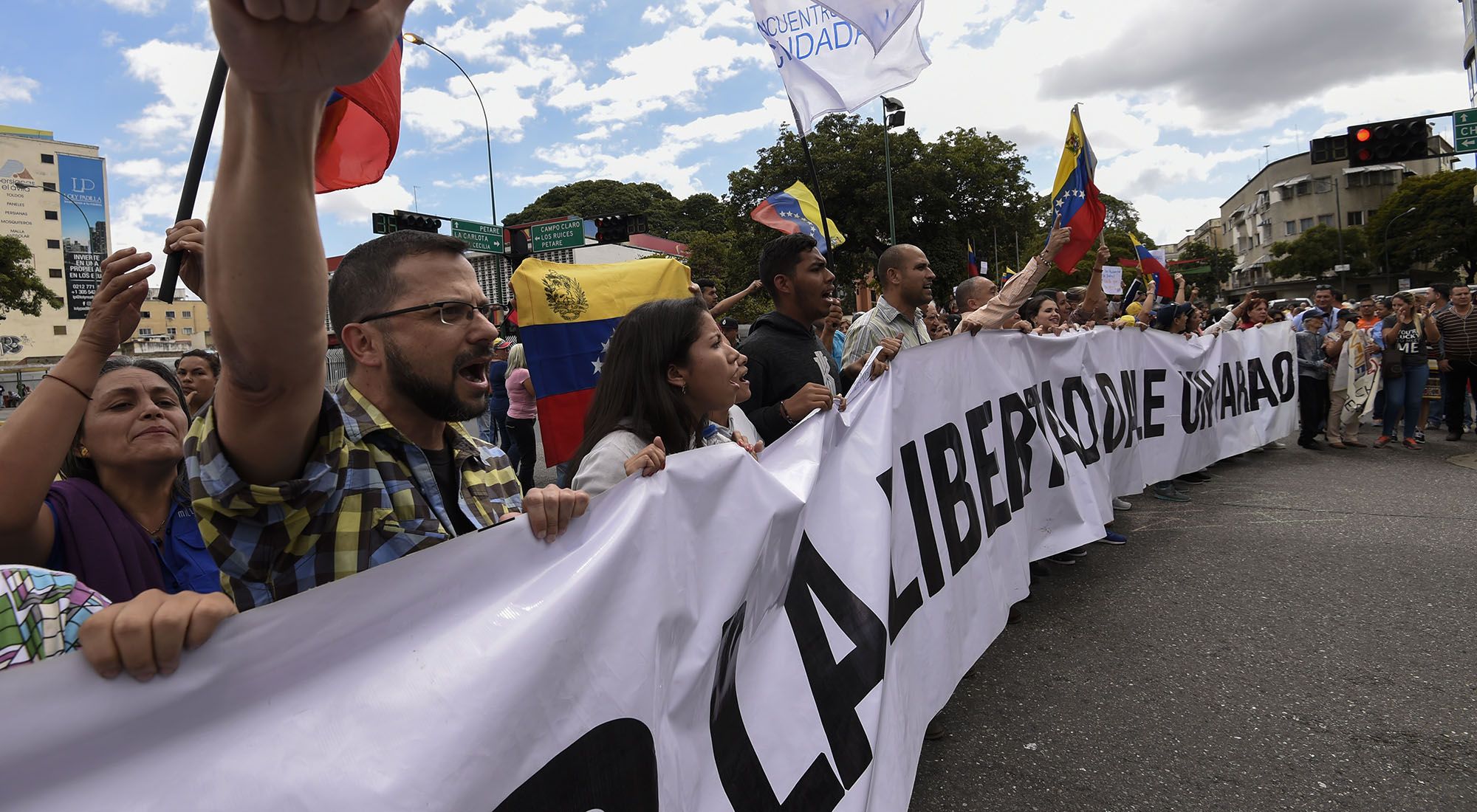 Nueva marcha opositora a Nicolas Maduro en Venezuela.