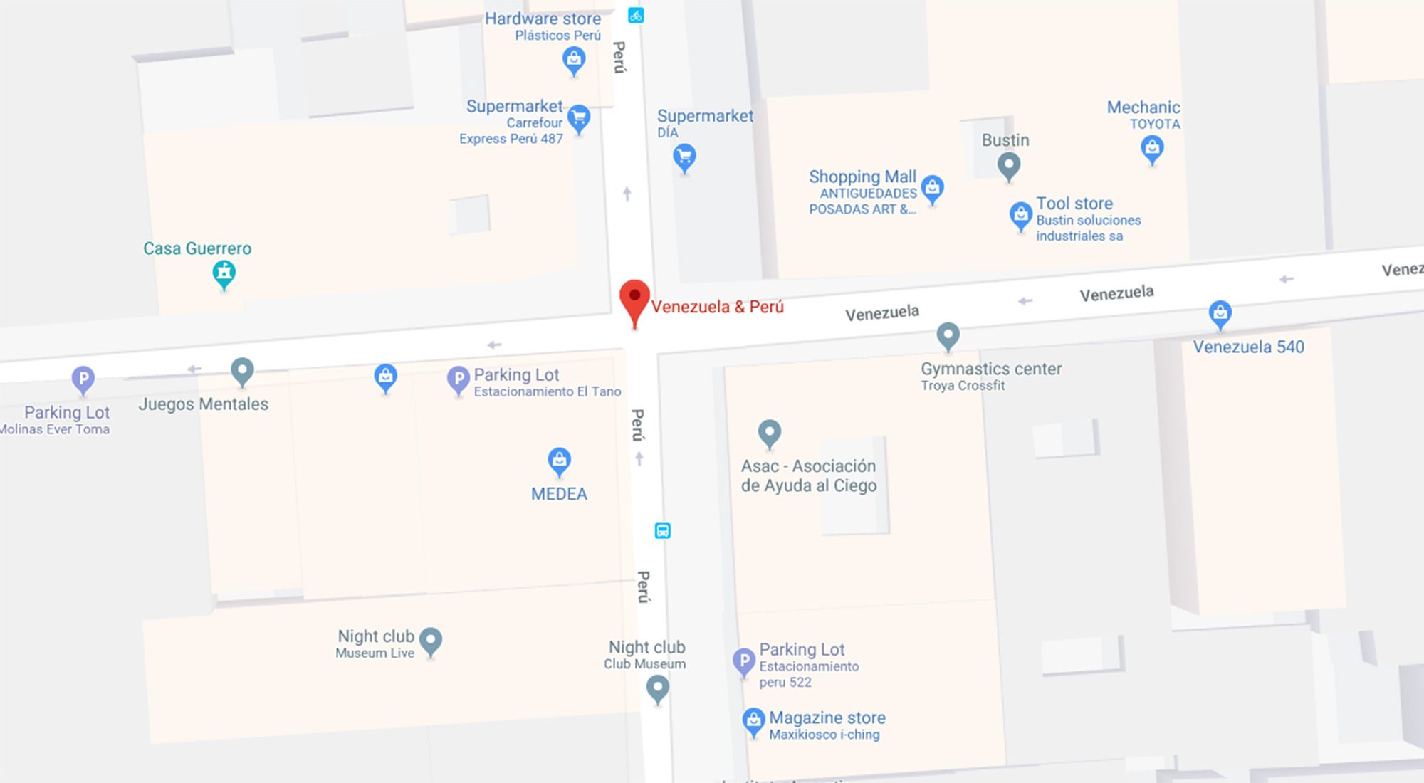 Un turista canadiense fue atacado en la intersección de las calles Perú y Venezuela en el barrio de San Telmo.