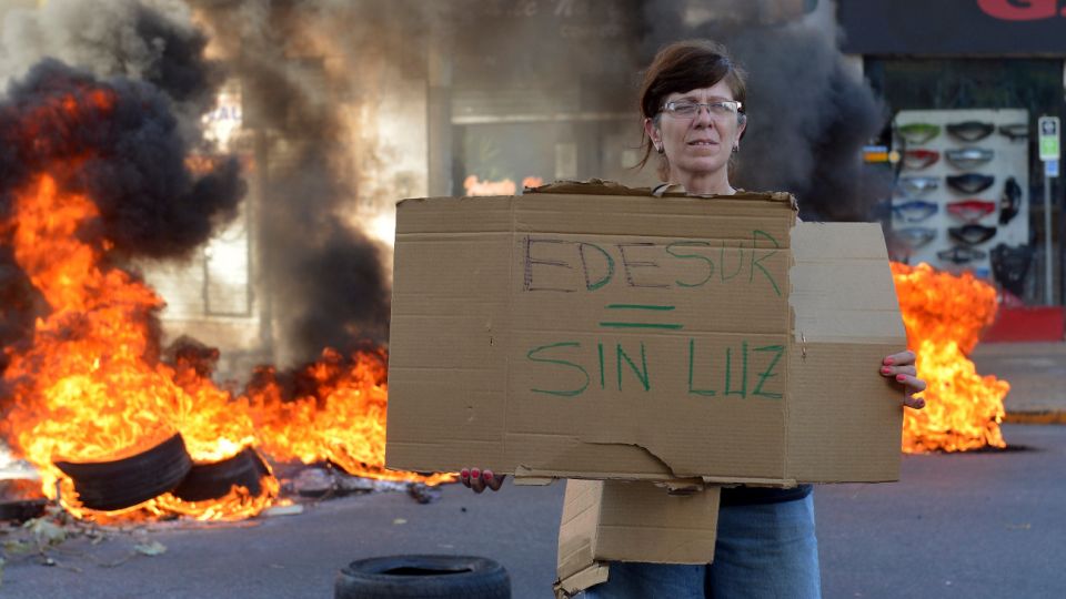Casi 15 mil usuarios siguen sin luz en Ciudad de Buenos Aires y el conurbano. (Foto archivo))