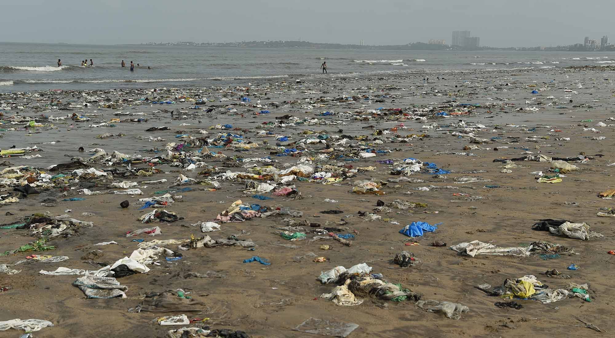 En la actualidad entre el 60% y el 80% de la basura existente en los océanos son plásticos, llegando, incluso, en algunos casos a cifras superiores al 95%