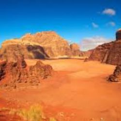 Desde el desierto de Wadi Rum en Jordania hasta Palomino, el paraíso secreto de Colombia, una selección de lugares poco conocidos generada por los expertos de Booking.com.