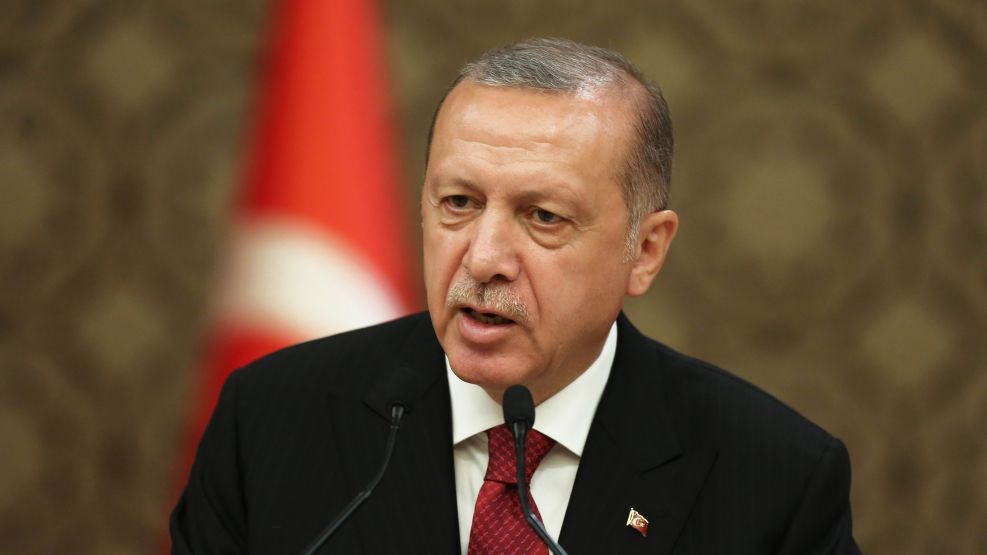Trump and Turkey’s Erdogan Ease Rhetoric After Threat of Ruin