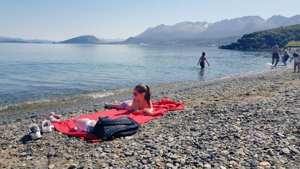 Los habitantes de Tierra del Fuego viven una ola de calor inédita.