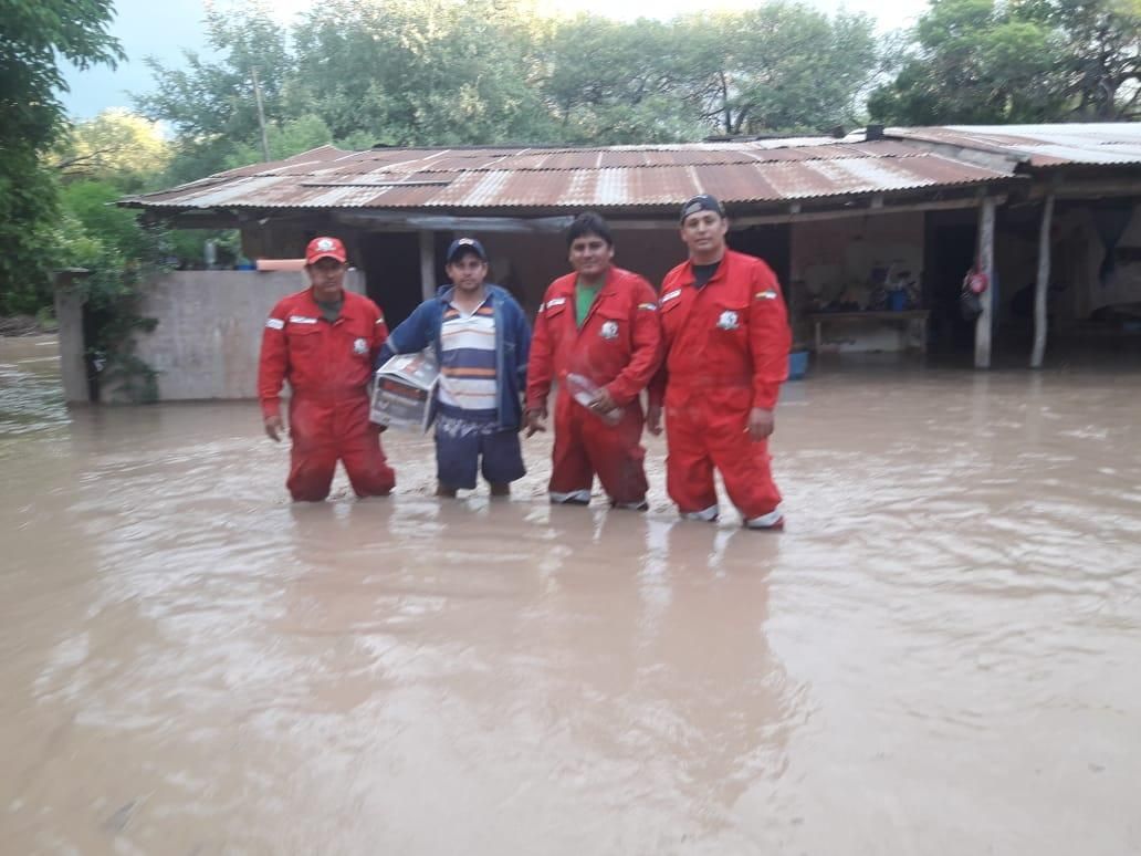 Crecida del río Pilcomayo provocó más de 100 evacuados.