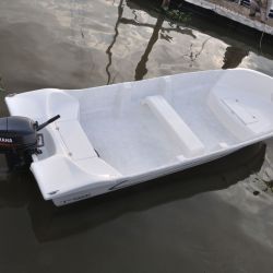 Un nuevo producto ideal para las aguas del Delta o para tenerlo como auxiliar de una embarcación mayor. Buena terminación y espacio acorde a su eslora.