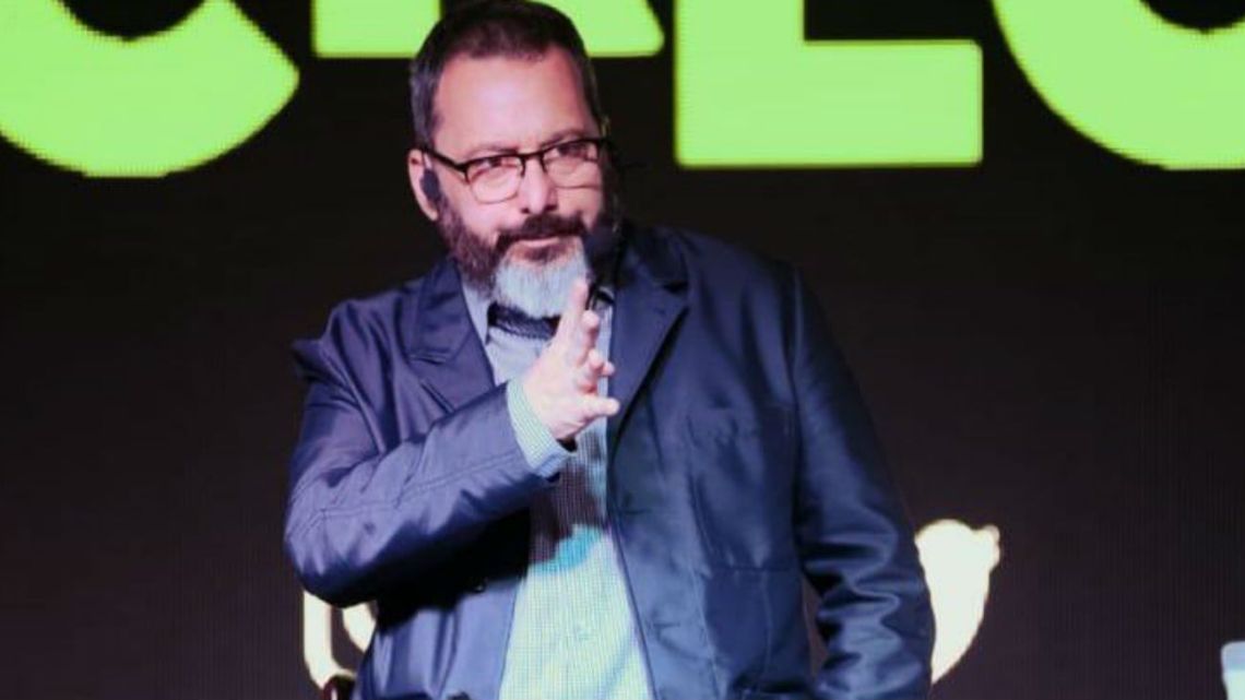 El periodista opinó sobre política.