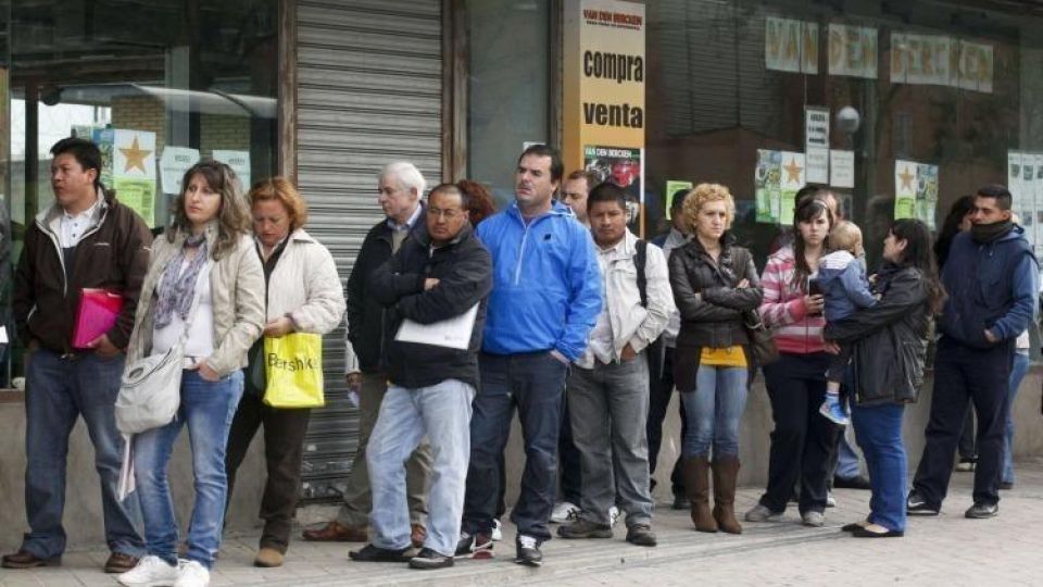 SEGMENTO QUE PREOCUPA. Entre las mujeres menores de 29 años, el desempleo llega al 22,2%.