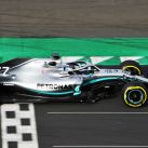 Mercedes y Renault presentaron sus autos de Fórmula 1