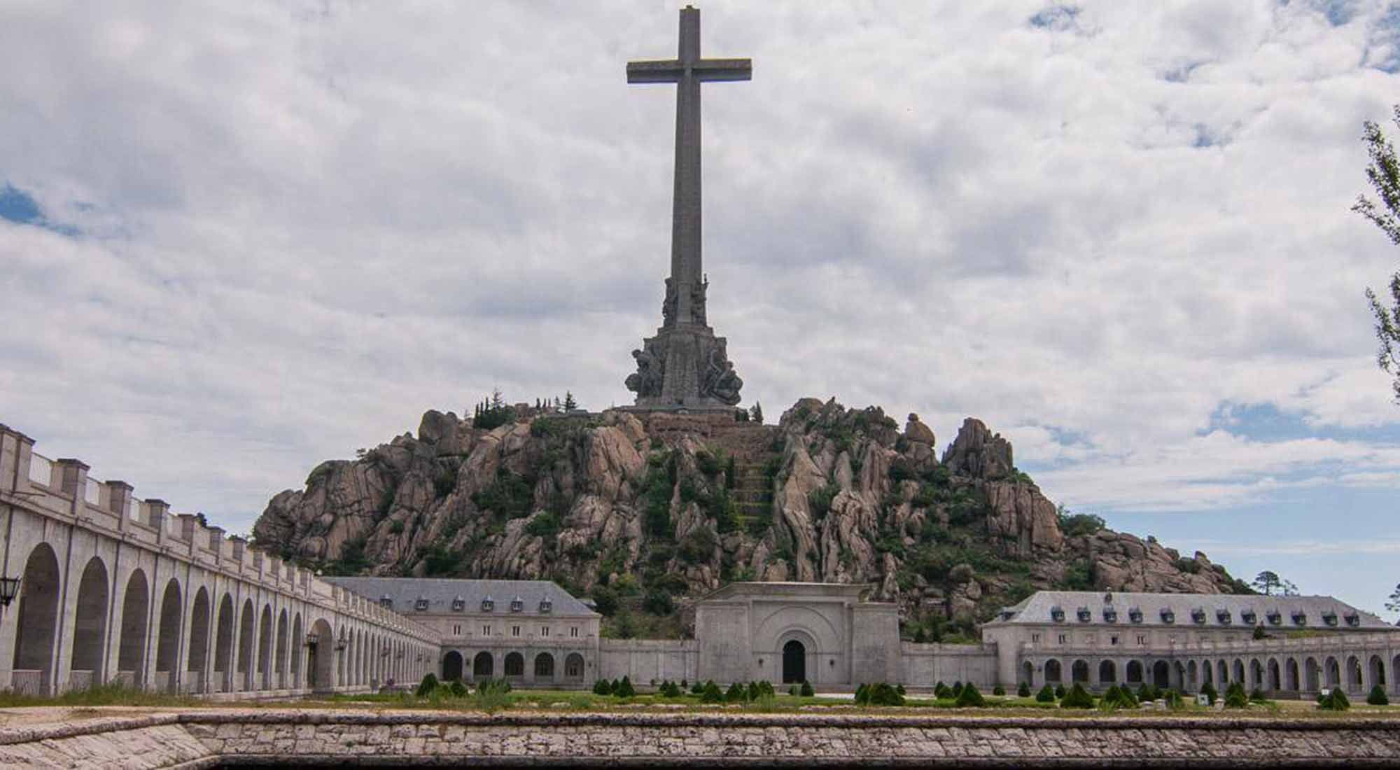El Gobierno español ordenó reubicar los restos del dictador Francisco Franco