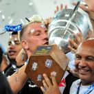 Mientras Mauro Icardi pierde la capitanía del Inter, Maxi López celebra el triunfo del campeonato brasileño