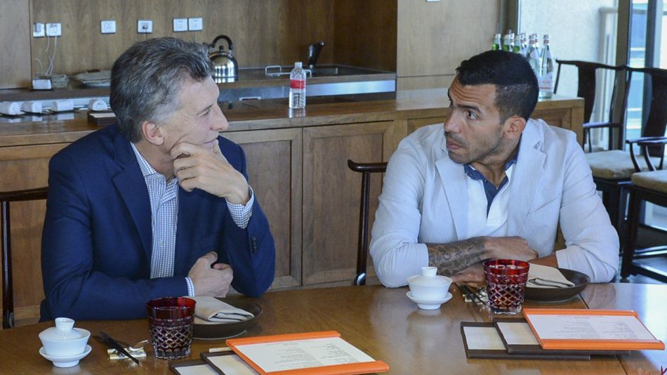 Mauricio Macri y Carlos Tevez