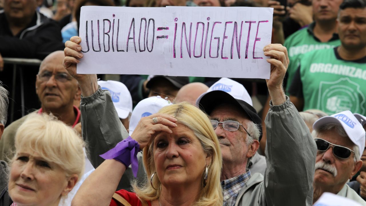 Los jubilados argentinos son los más afectados por la inflación, según un estudio | Perfil