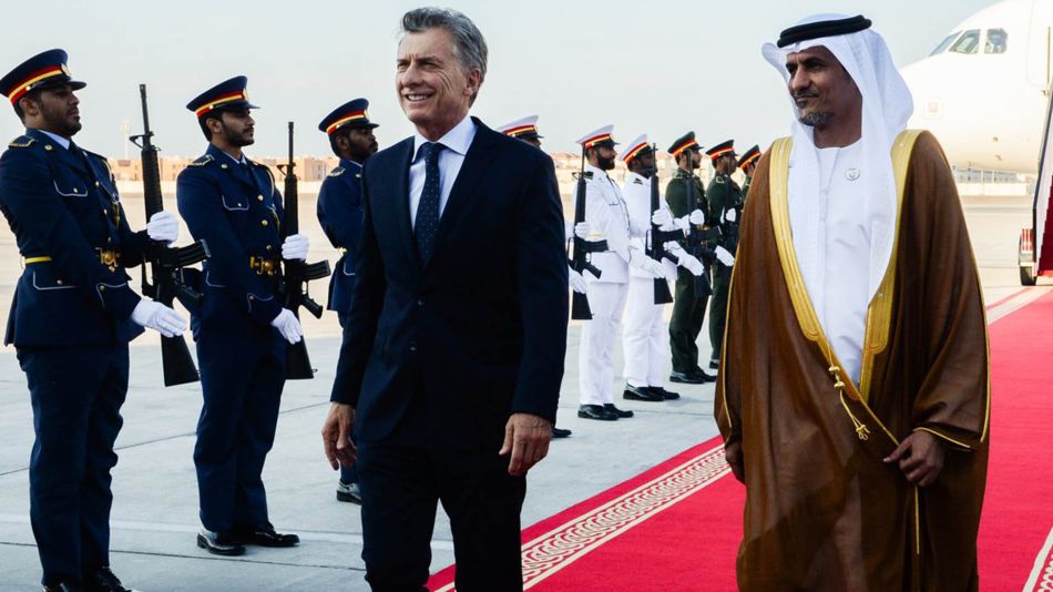Mauricio Macri aterriza en Emiratos Árabes y finaliza su gira por Asia