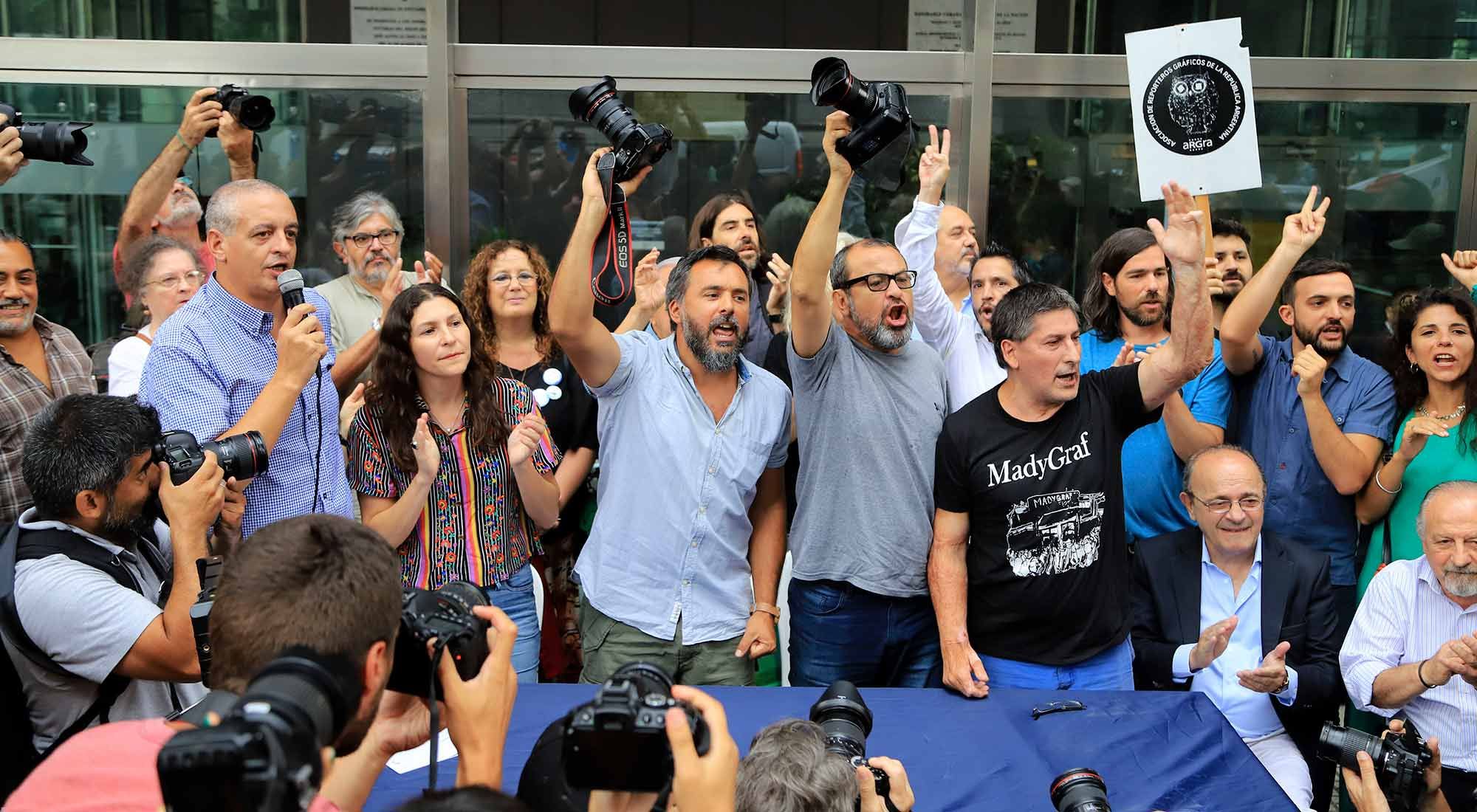 Diputados, gremios y organismos de DDHH lideraron el camarazo en el Congreso de la Nación.