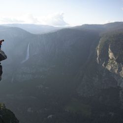 El documental Free Solo, que acaba de ganar un Oscar, retrata la odisea de un escalador solitario en modalidad sin cuerda.