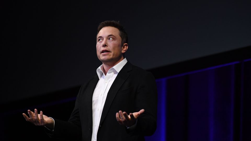 Elon Musk Presents SpaceX Plans To Colonise Mars