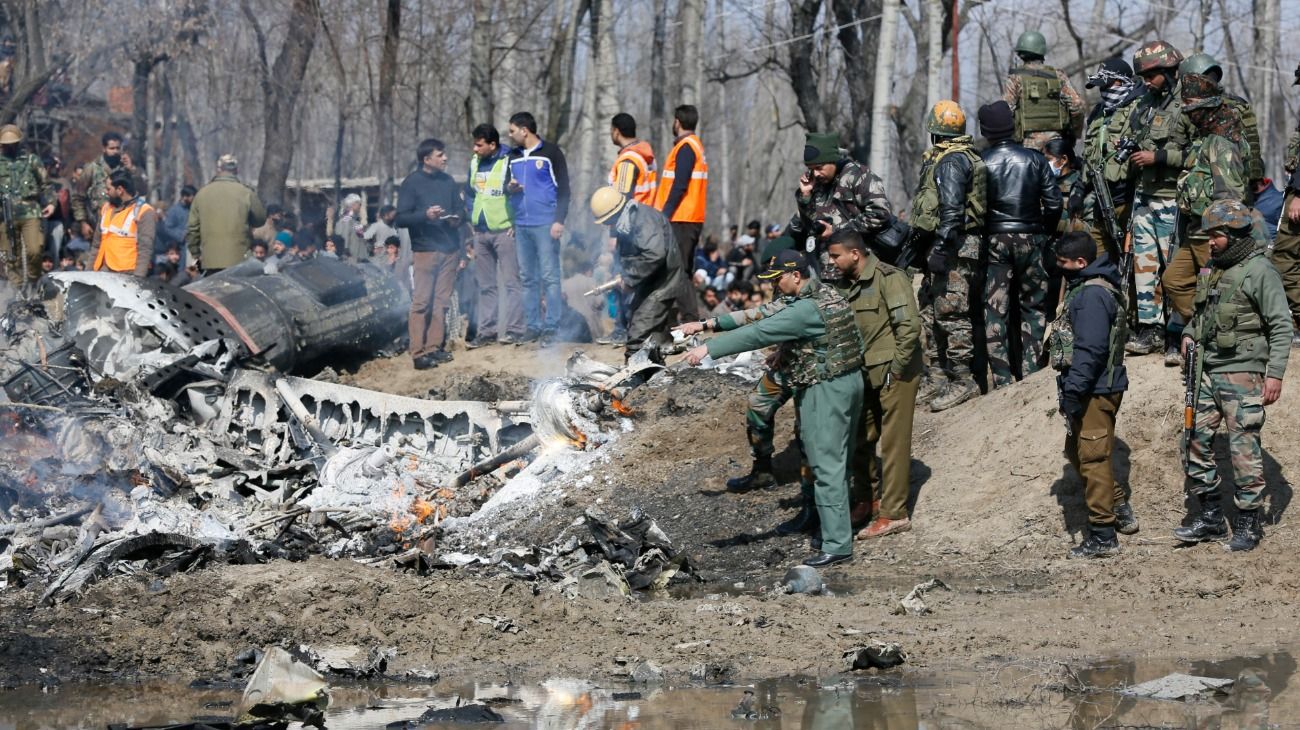 Crecen las tensiones entre India y Pakistán por el piloto capturado.