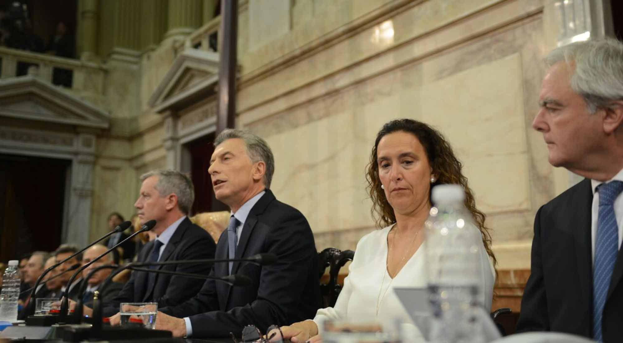  El presidente Mauricio Macri abrió el año legislativo con el tradicional discurso en el Congreso Nacional.