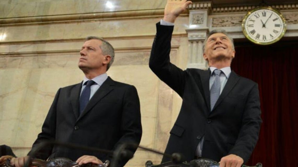 001-monzo-macri