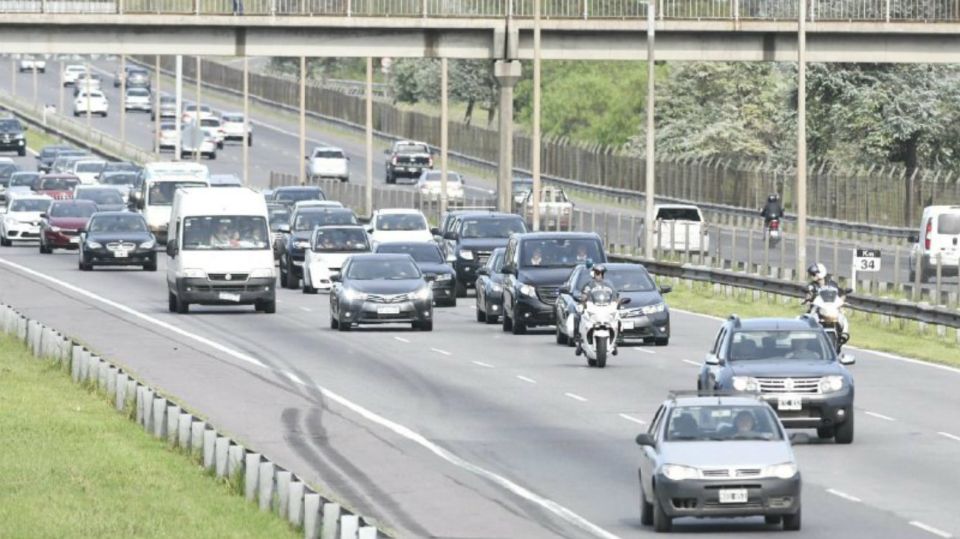 La caravana que trasladó al presidente Mauricio Macri. Foto: Ernesto Pages.