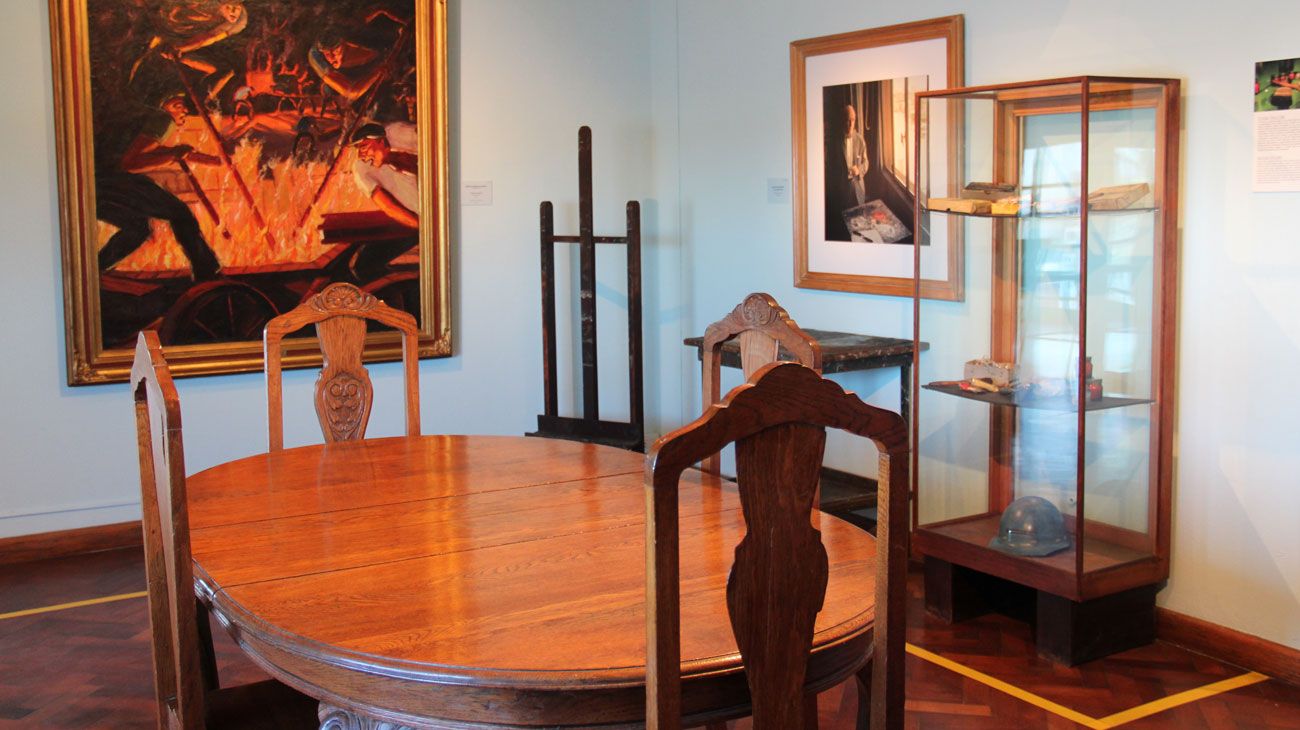 La primera muestra importante la tiene a los 28 años en Witcomb, la principal galería de Buenos Aires. 