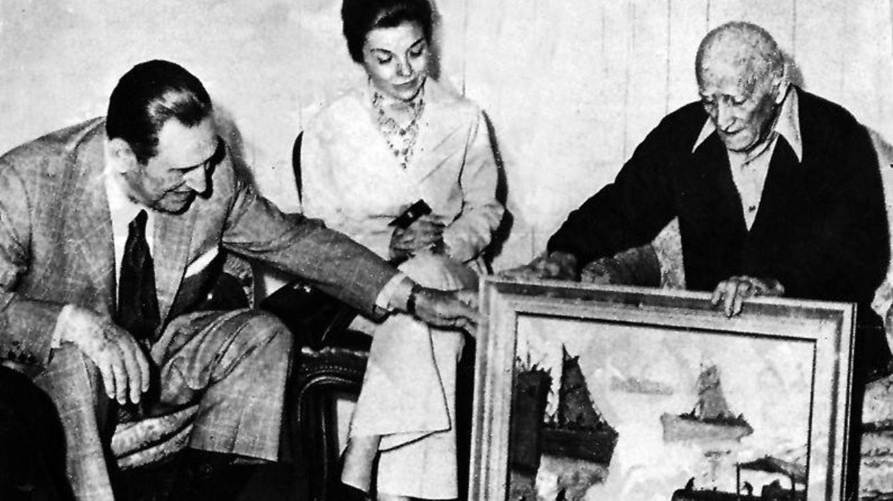 Año 1973. Juan Domingo Perón y María Estela Martínez, presidente y vicepresidenta de la República, respectivamente, visitan a Benito Quinquela Martín. 