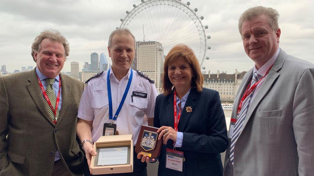 Patricia Bullrich en Londres.