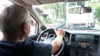 Adultos mayores al volante