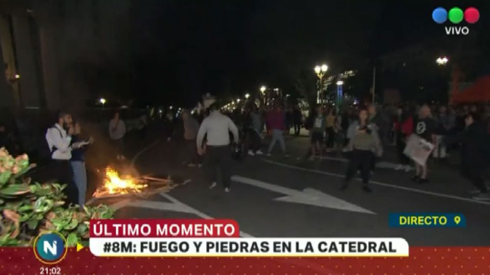 Al finalizar la marcha se registraron incidentes frente a la Catedral metropolitana.