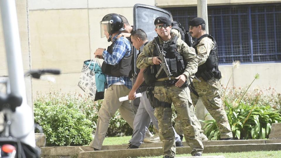De Vido. El exministro fue trasladado en la mañana de ayer desde el penal de Marcos Paz a Comodoro Py con unas pocas pertenencias.