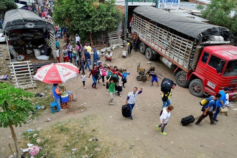 "Estado de emergencia": víctima del más grande apagón de la historia, Venezuela está de rodillas, completamente bloqueado, sin medio de transportes y provisiones.