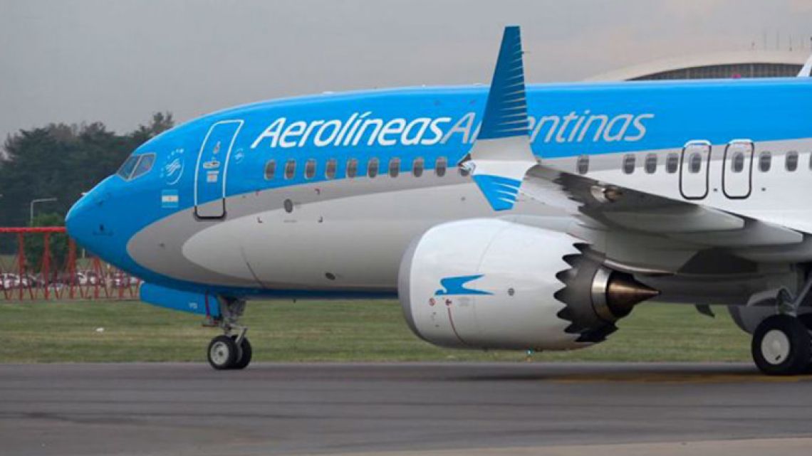 Aerolíneas Argentinas says it has temporarily suspended commercial flights using its Boeing 737 MAX 8 aircraft.