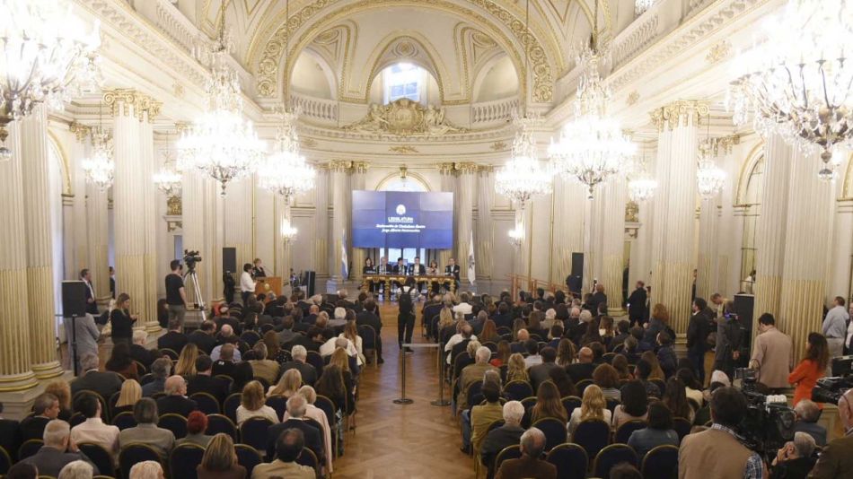 12032019 Legislatura Ciudadano Ilustre Fontevecchia