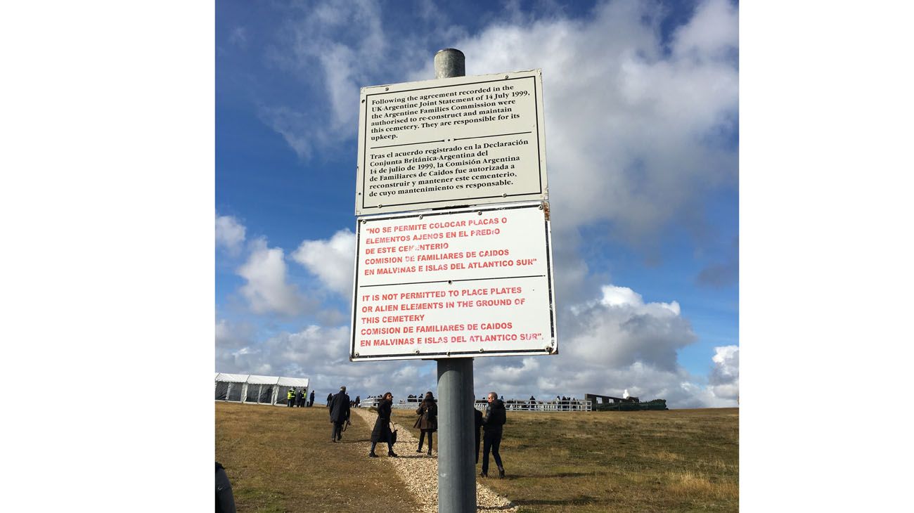 Homenaje a los soldados caídos en las Islas Malvinas.