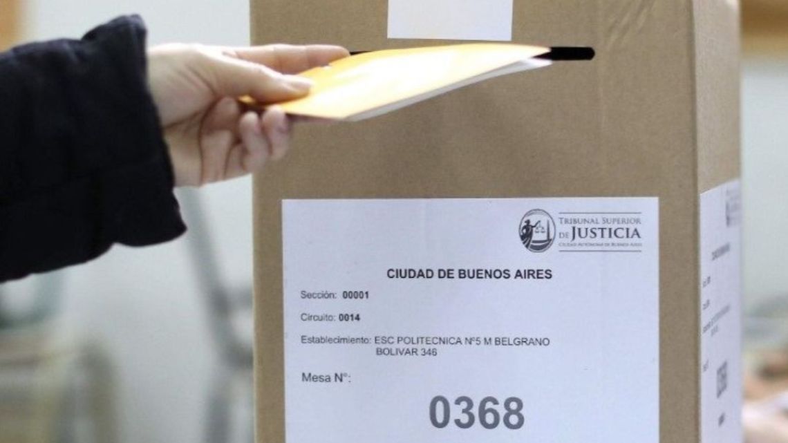 A voter casts their ballot in Buenos Aires.