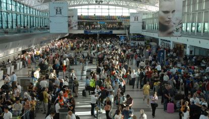 Enero fue el mejor mes de la historia en llegadas de turistas extranjeros vía aérea.